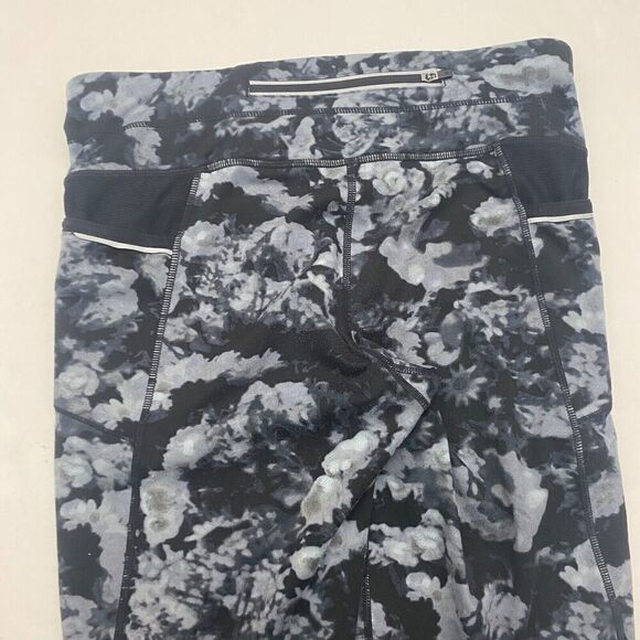 Athleta Women Small Capri Leggings Pants Black Gray Camouflage Pull On Pockets - Picture 9 of 12
